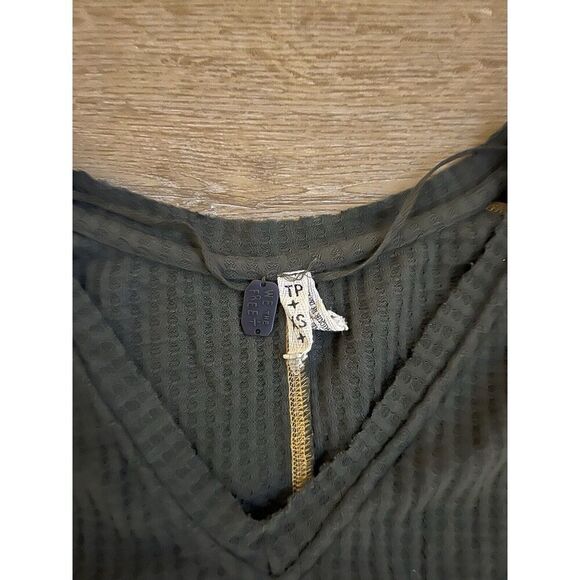 Free People Womens Green Waffled Thermall Pullover Sweatshirt Oversized Size XS - Picture 3 of 3